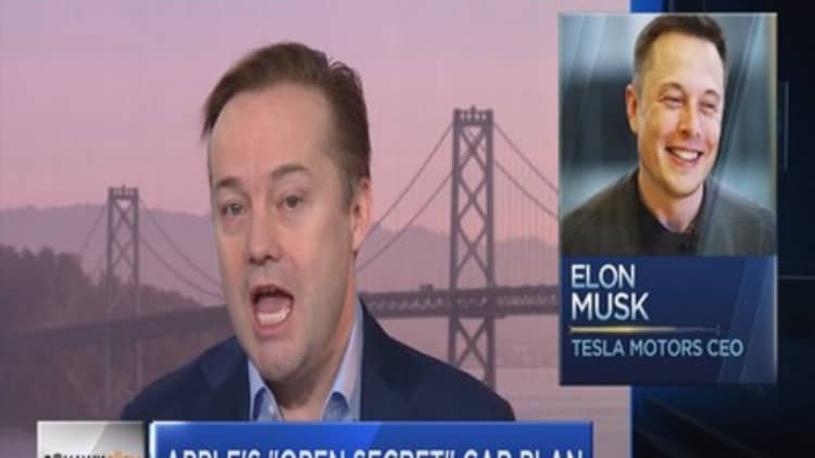 Apple should convince Musk to sell Tesla: expert