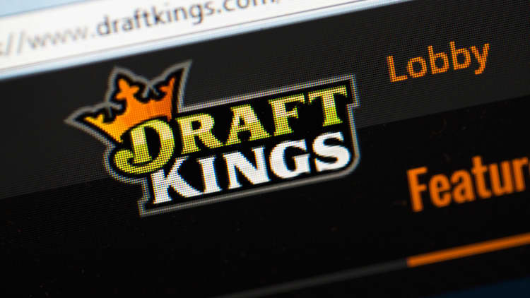 David Katz: Draft Kings plans to go public in three-way merger