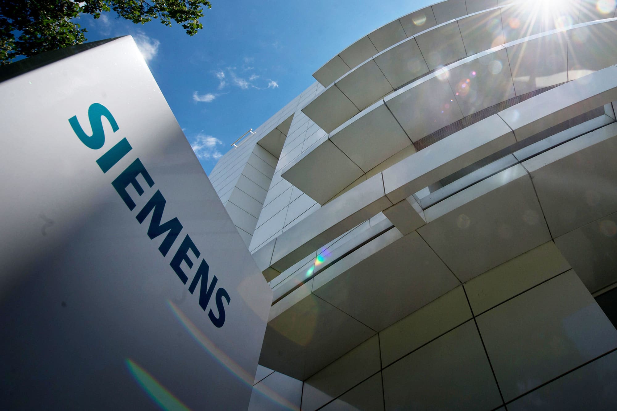 Siemens supera las previsiones de beneficios y dice que el crecimiento de las ventas se desacelerará en 2024