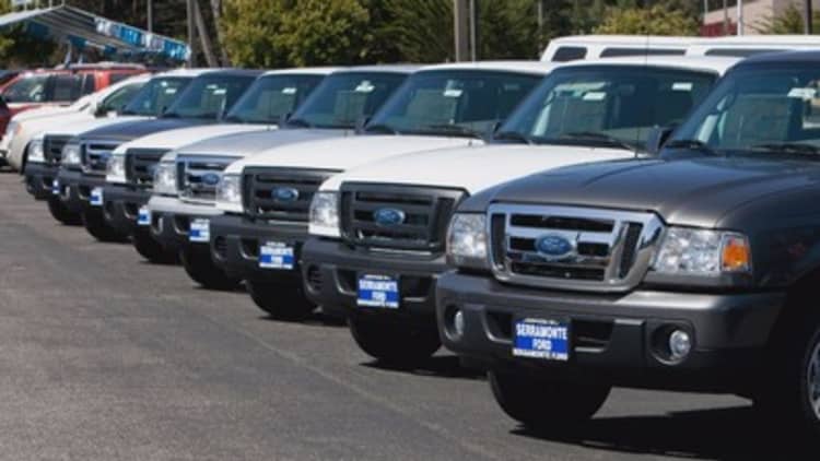 Ford recalls 391K pickup trucks