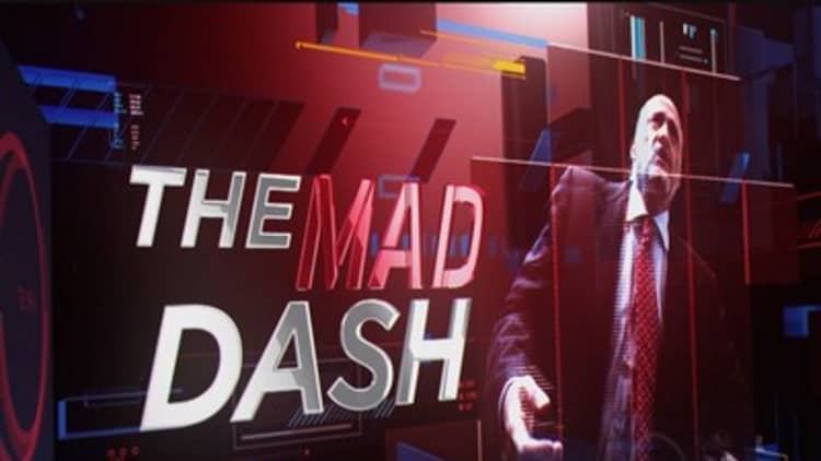 Cramer's Mad Dash: American Airlines & Southwest