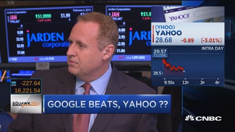 If they can get a bid, Yahoo should sell themselves: Analyst
