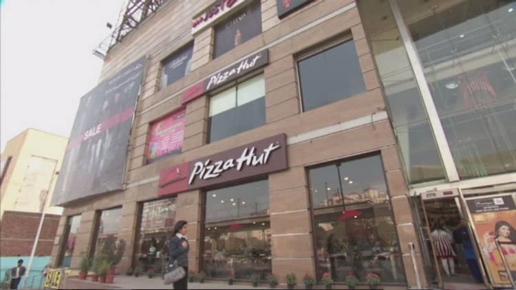 Pizza Hut’s Super Bowl sales hit a record