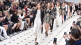 London Fashion Week - Burberry Spring 2016 Collection