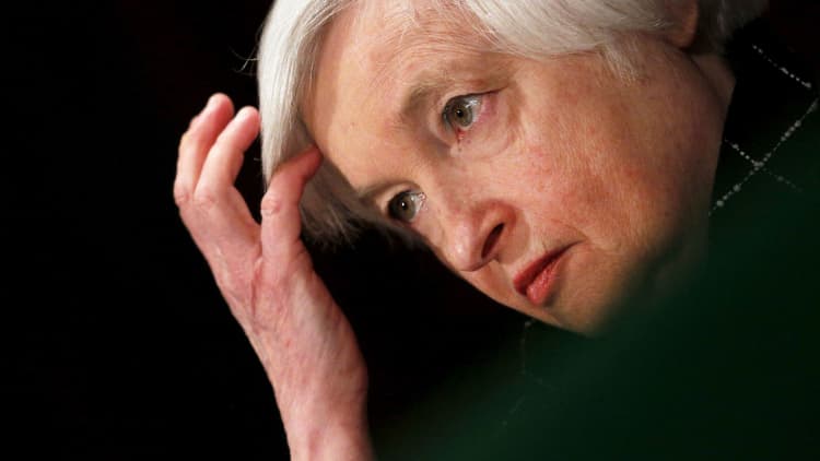 CNBC Fed Survey: Janet Yellen's tenure at Fed graded a 'B'