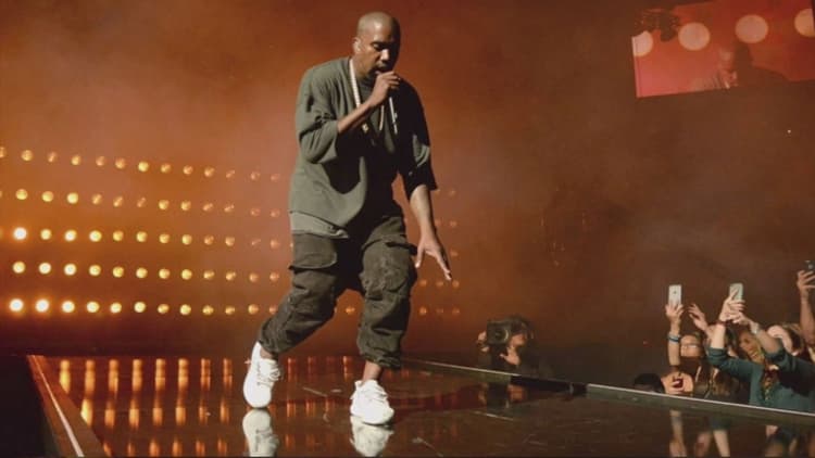 Martin Shkreli offers Kanye West $10M for new album