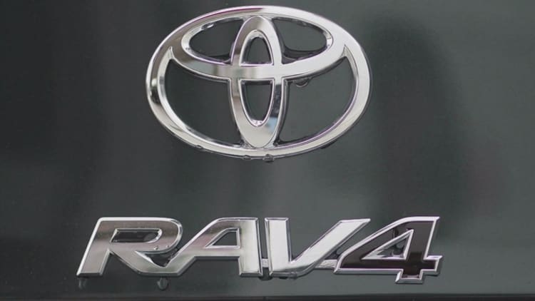 Toyota recalling 2.9M cars over seatbelt problem