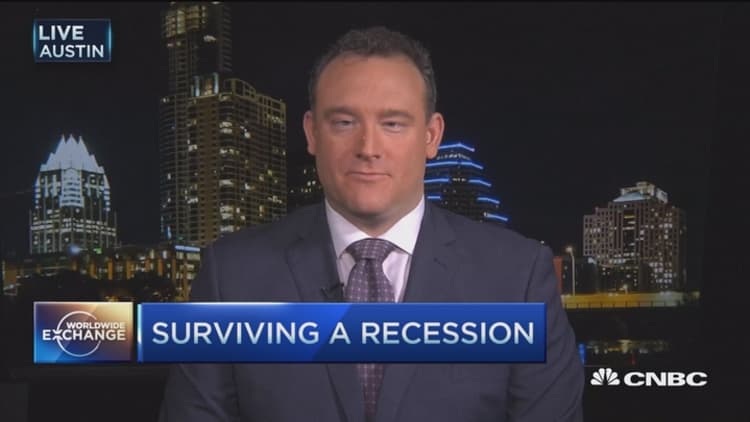 How to survive a recession: Economist
