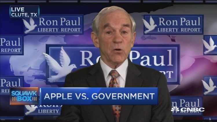 Apple has taken the right position: Ron Paul