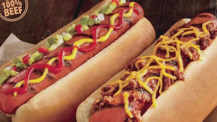 Burger King fuels hot dog war with rivals