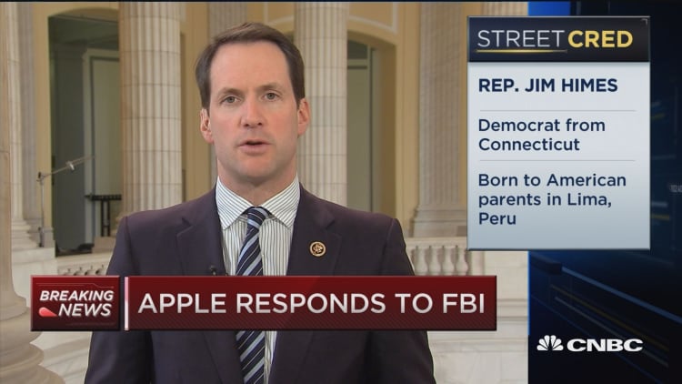 Rep. Himes: Apple/FBI fight should play out in Congress, not court