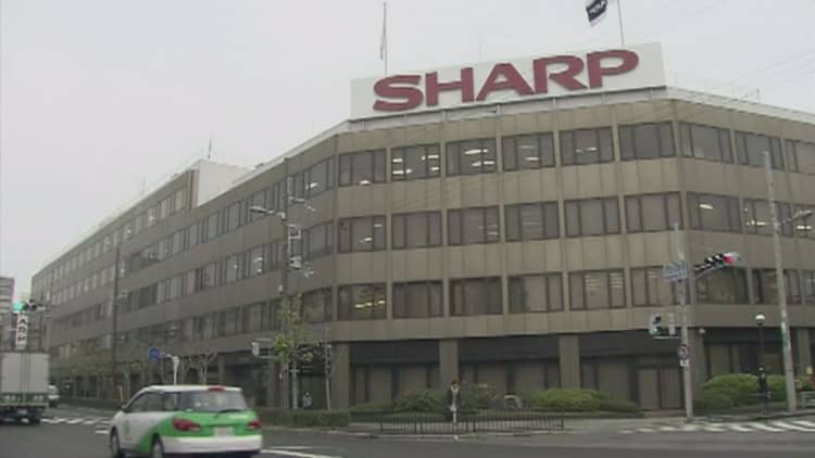 Foxconn puts $5.8B takeover of Sharp on hold