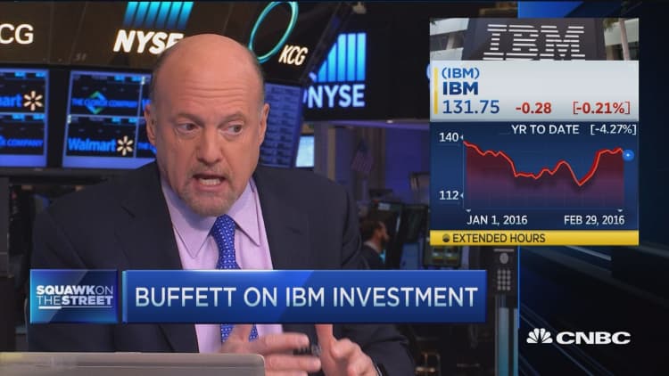 Cramer: Buffett seems removed from IBM