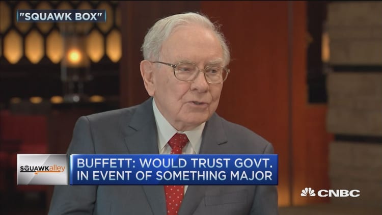 Warren Buffett talks Apple vs. FBI
