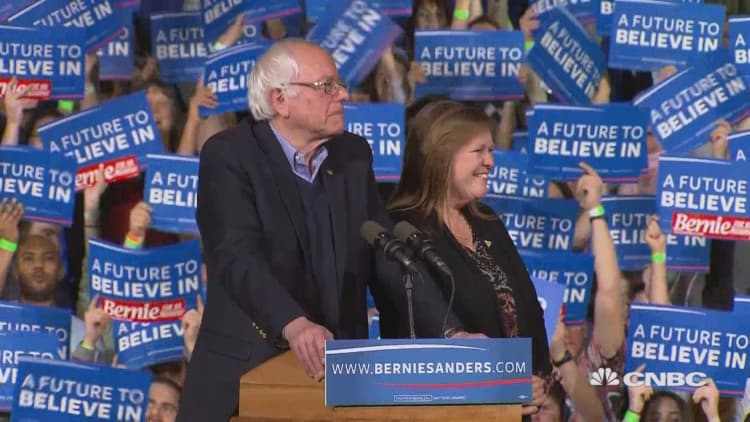 Sanders speaks to supporters