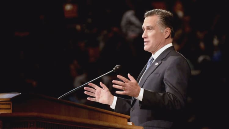 Romney calls Donald Trump 'phony'