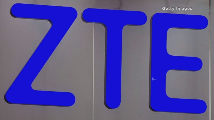 US to place restrictions on China's ZTE
