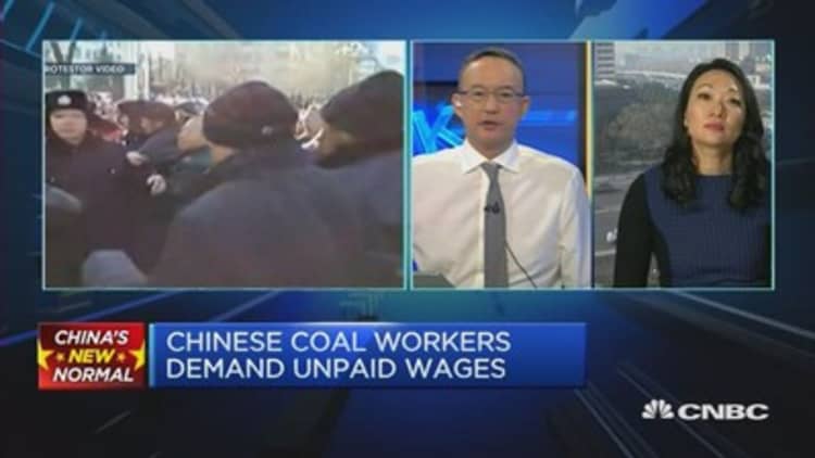 Thousands of Chinese coal miners protest unpaid wages