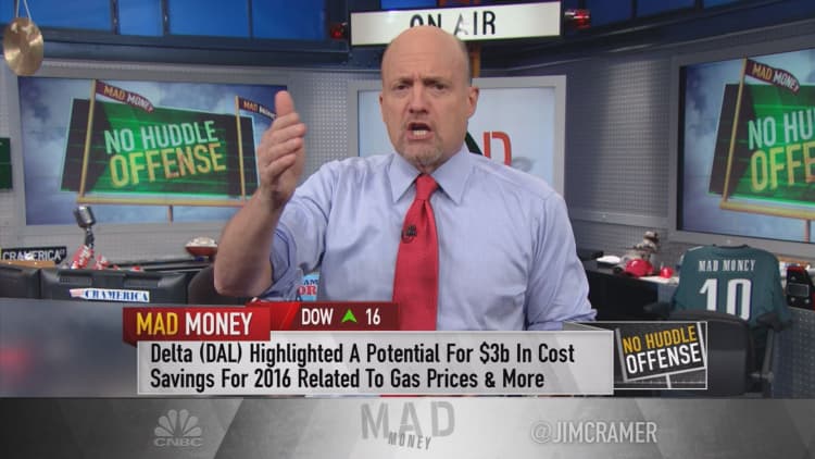 Cramer: Airlines are a buy, plain & simple