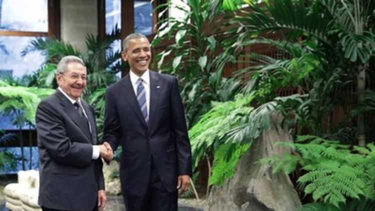 Pres. Obama meets with Cuba Pres. Raul Castro