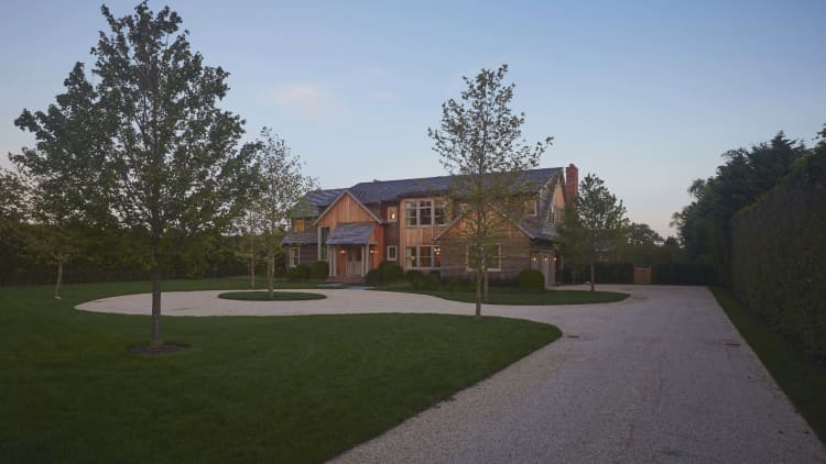 Tour this $16M home in the Hamptons