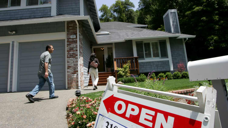 Existing home sales fall 2.8 percent in December