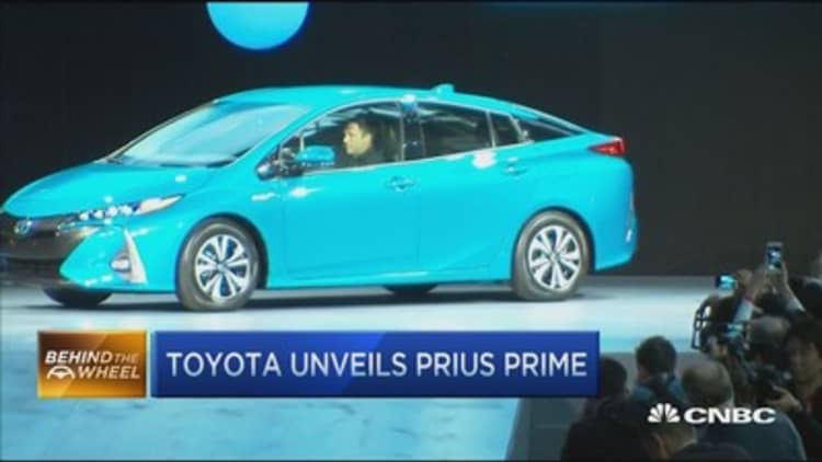 Toyota unveils Prius Prime