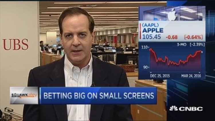 Betting big on small screens