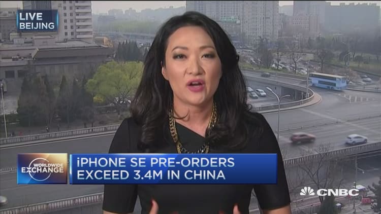 China iPhone SE preorders exceed 3.4 million