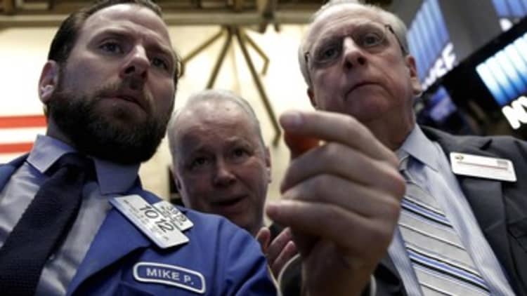 Wall Street seeks winning conclusion to first quarter