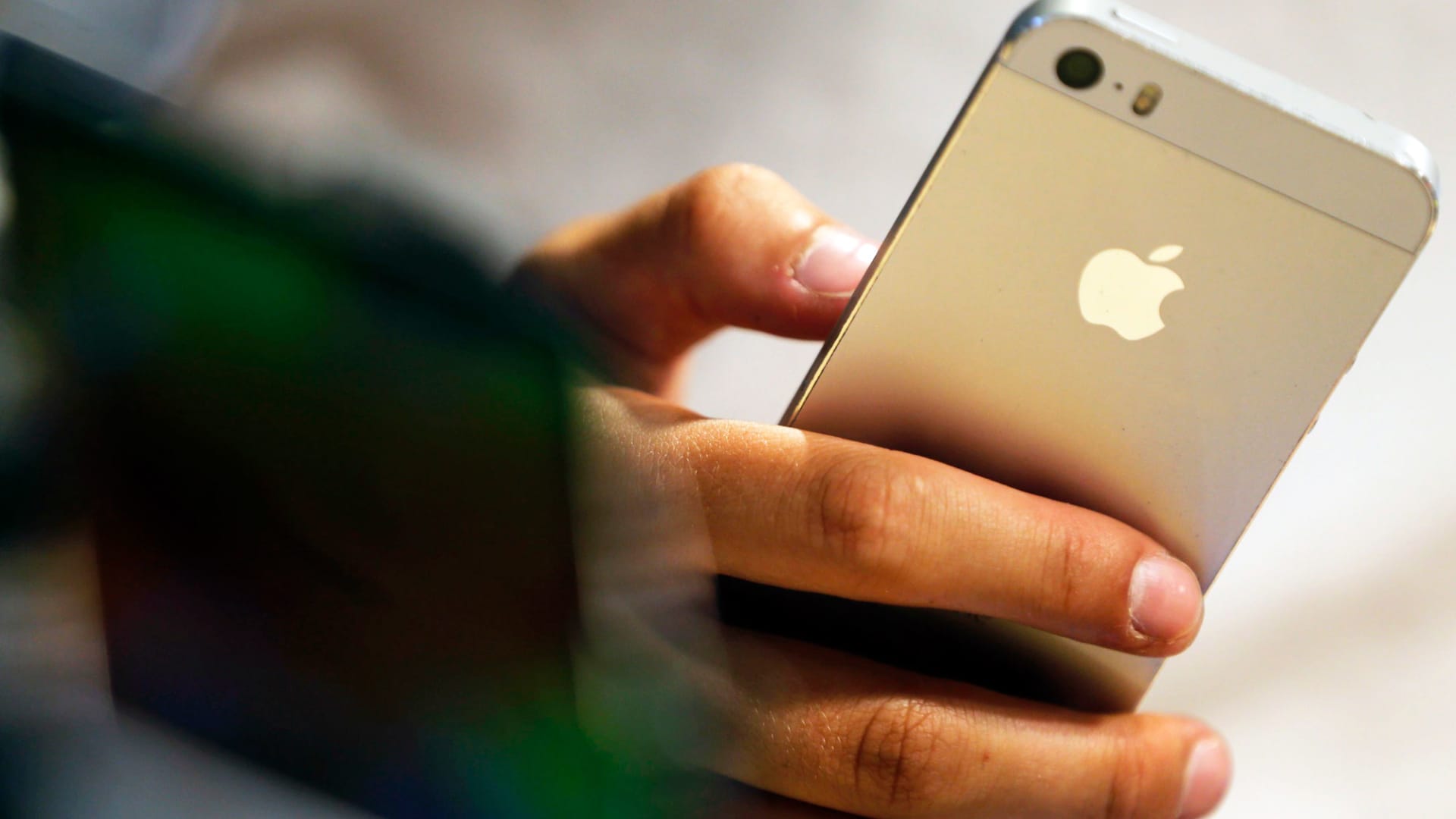The biggest risks in delaying iPhone and Android software updates