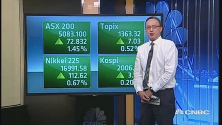 Asia markets open higher