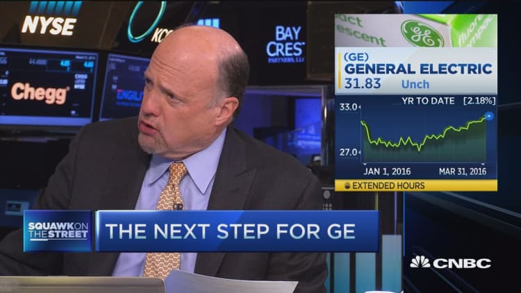Cramer: GE Capital no longer 'too big to fail'
