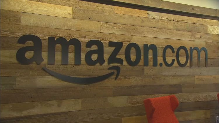 Amazon may buy stake in mapping company