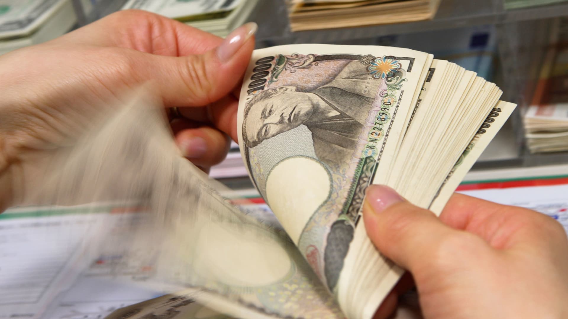 日本円はFRBに対する市場の消極的な影響を被っている