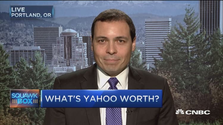 'Dumb buyer' for Yahoo?