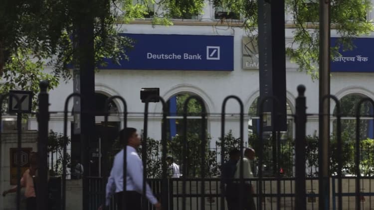 Deutsche Bank stops North Carolina expansion over anti-gay law