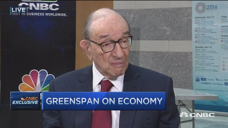 Greenspan: Monetary policy has done everything it can