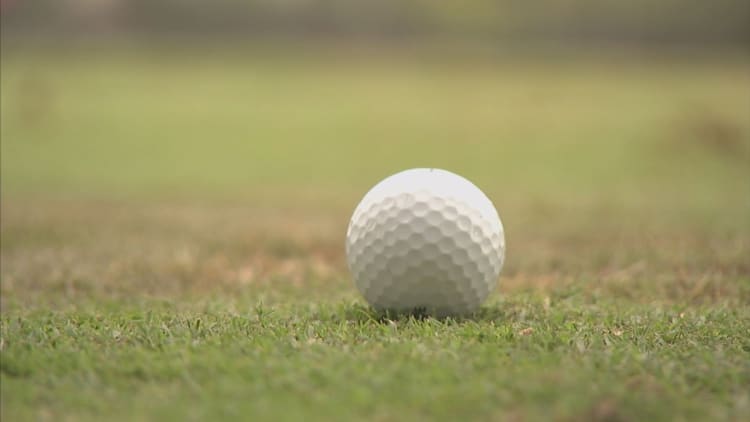 Golf now declared legal by Chinese Communist Party