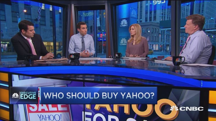 Executive Edge: Yahoo bidders