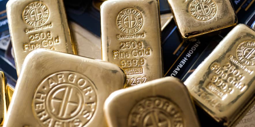 Safe-haven gold on track for third monthly gain amid geopolitical woes