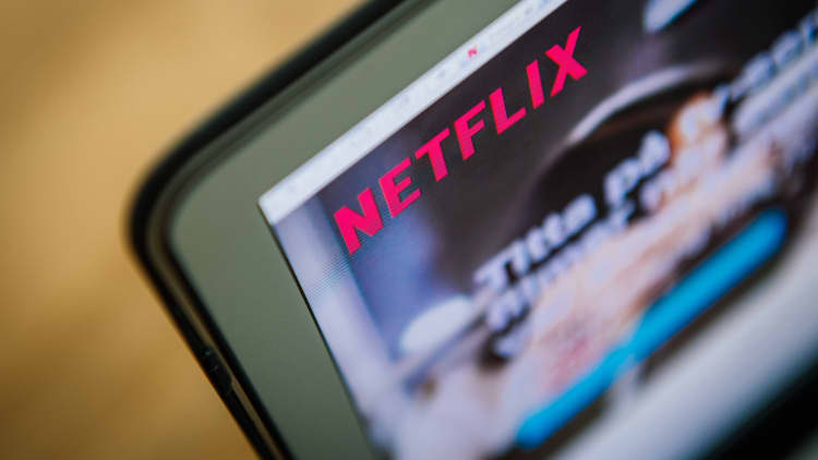 Munster reacts to Netflix earnings