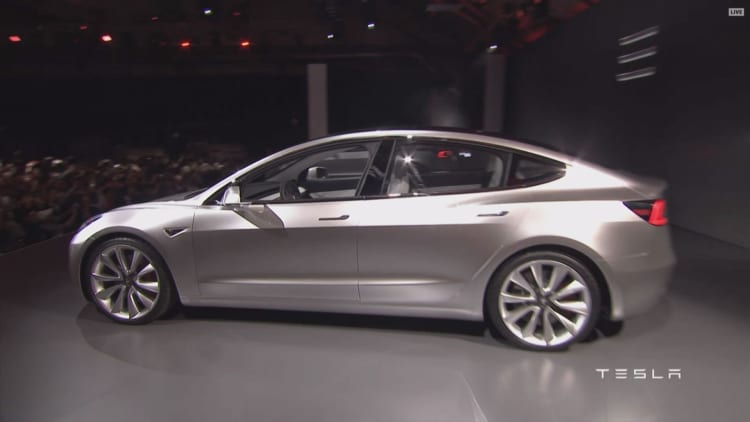 Tesla receives 400K orders for Model 3