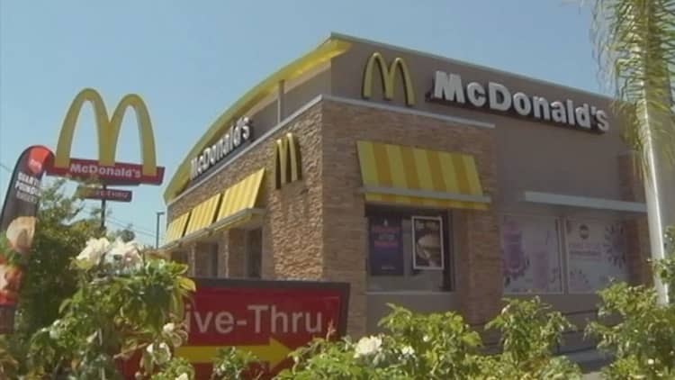 McDonald's tests bigger and smaller Big Macs