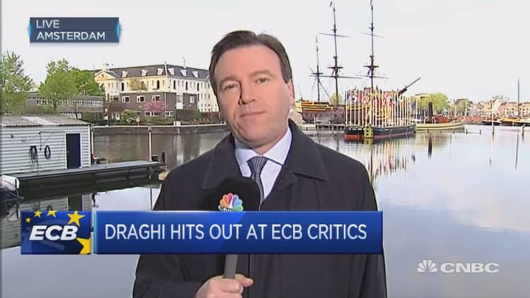 Draghi defends ECB's political independence