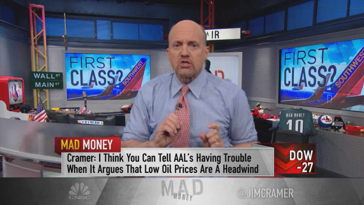 Cramer: The undisputed champion of insanely cheap airline stocks