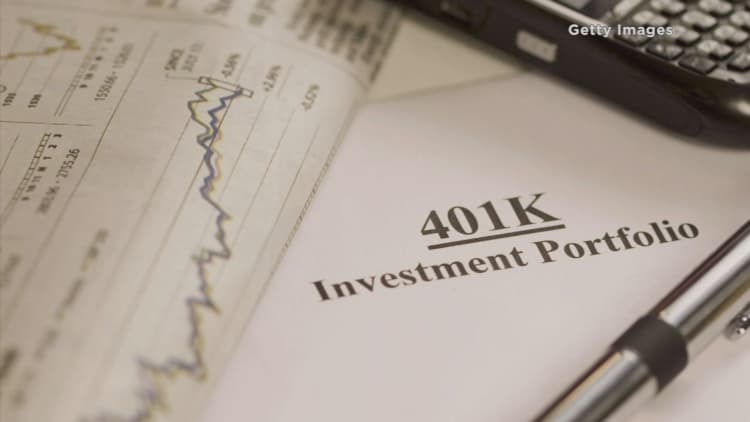 Employees suing over poor 401K plans