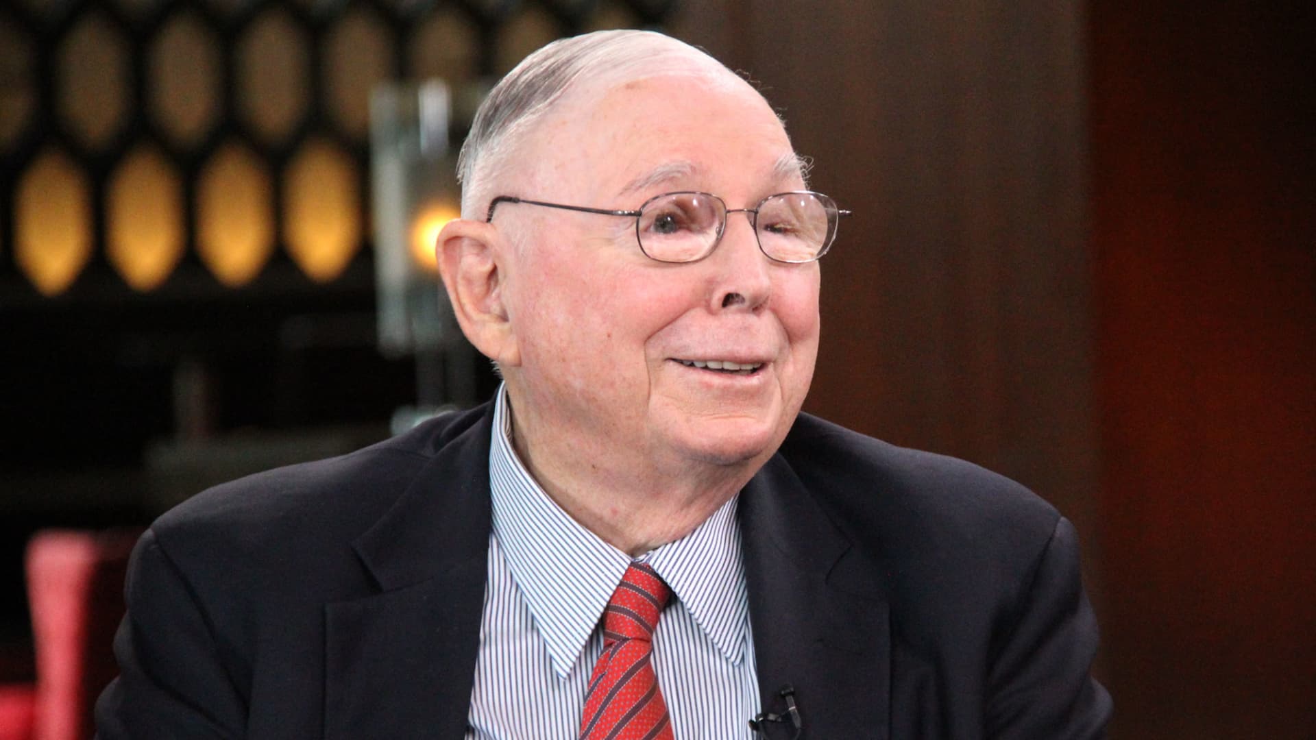 Warren Buffett's partner Charlie Munger has '3 rules for a career'