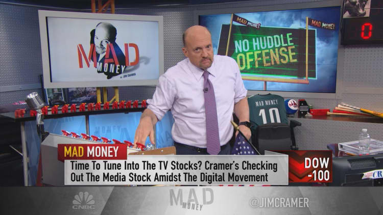 Cramer: Cord cutting? No way! Old media is not dead