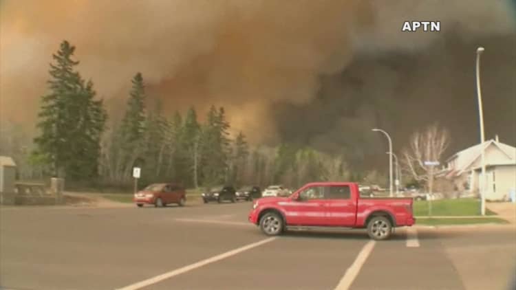 Canada wildfires remain fueled by strong winds